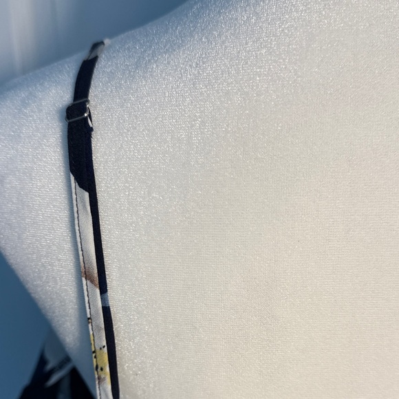 SHEIN Dark Blue Floral Ruffle Top - Picture 7 of 7